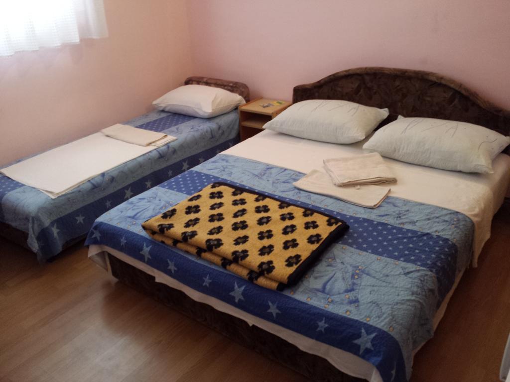 Apartments & Hostel Zdrava Hrana Mostar Oda fotoğraf