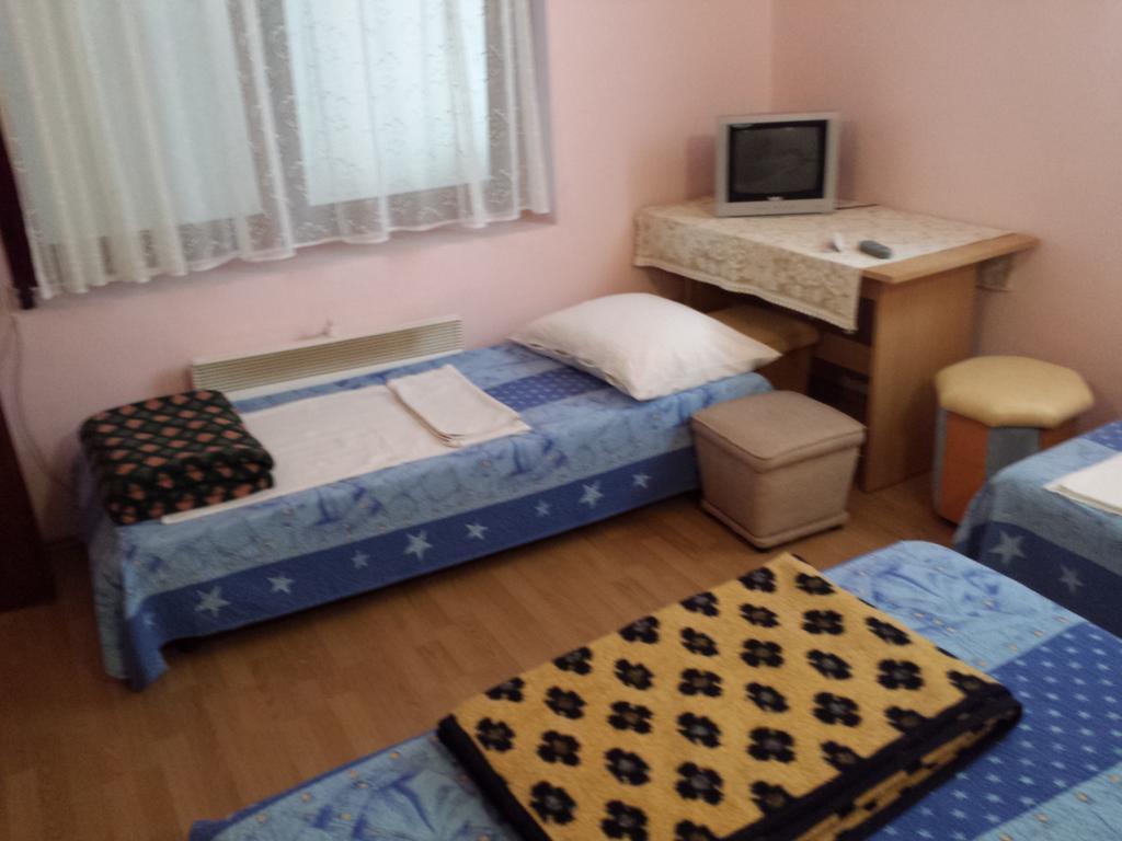Apartments & Hostel Zdrava Hrana Mostar Oda fotoğraf