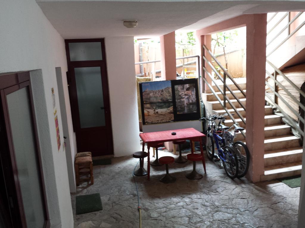 Apartments & Hostel Zdrava Hrana Mostar Dış mekan fotoğraf
