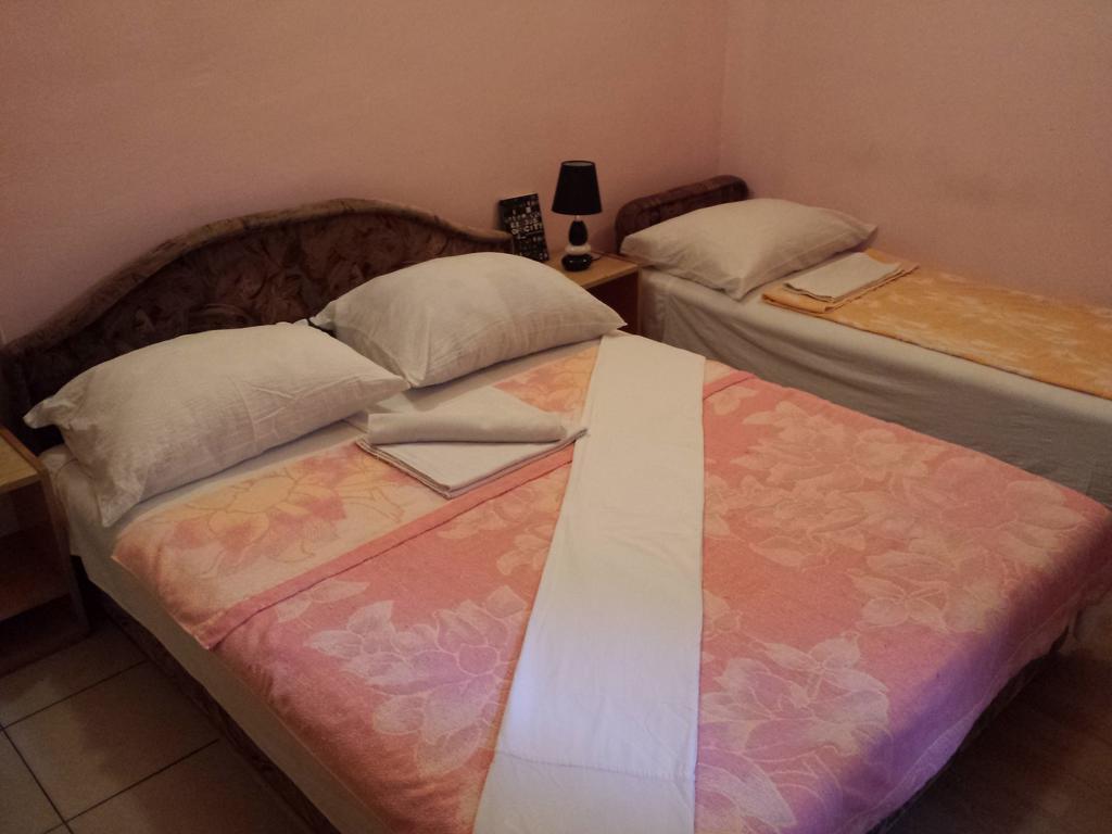 Apartments & Hostel Zdrava Hrana Mostar Oda fotoğraf